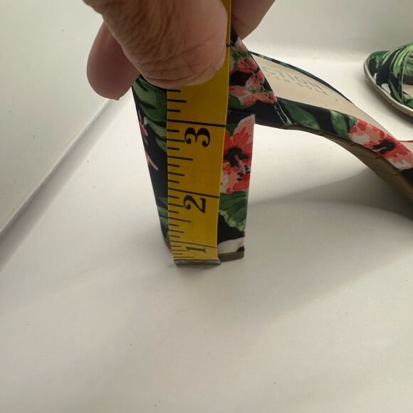 Kenneth Cole Reaction Lolita Floral Block Heel Sandals Size 8 - Picture 13 of 14